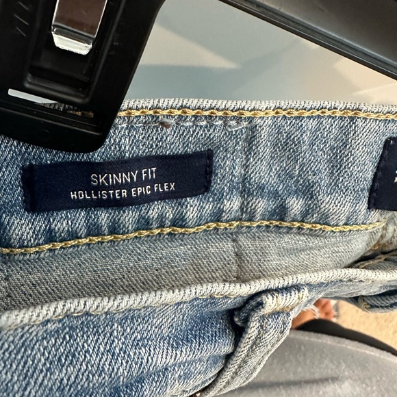 Hollister Jeans - Picture 7 of 8